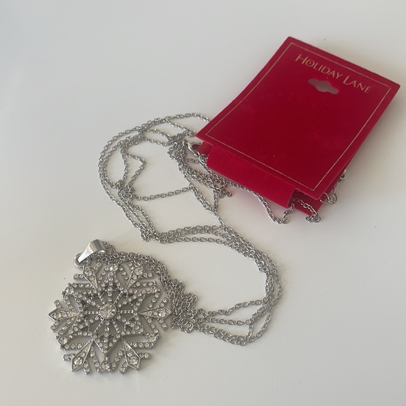 Macys Silver Tone Crystal Snowflake 36” Pendant Necklace - Picture 7 of 8